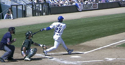 Sammy Sosa Hits a Homer
