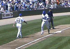 Sammy Rounding Third